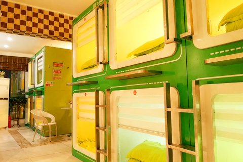 优格太空舱青年旅舍(贵阳火车站店)