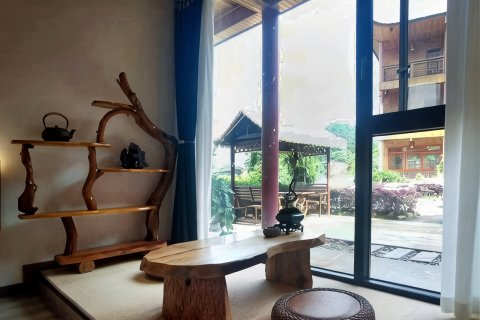 鹤峰屏山嘎嘎农庄