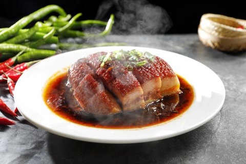 晓月晴岚花园私汤酒店（毕棚沟景区理小路店）