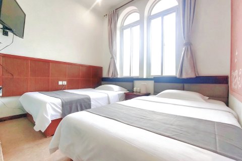丽锦·假日酒店(北戴河老虎石海上公园店)
