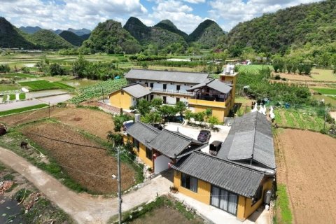 普者黑山水闲庭客栈