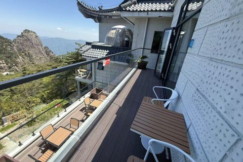 黄山白鹅山庄