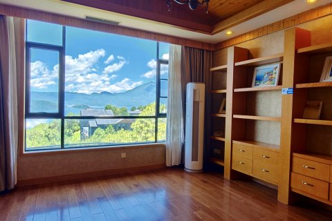 泸沽湖银湖岛大酒店