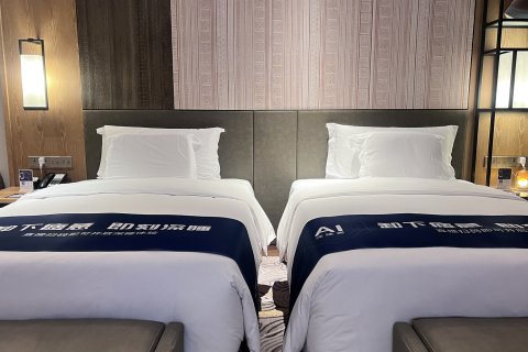 昆明滇池(古滇)皇冠假日酒店