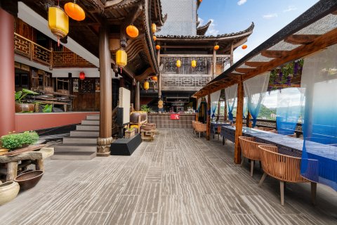 土司别院民宿(芙蓉镇瀑布店)