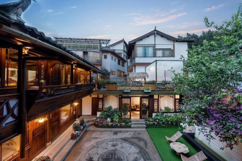 千屿觅云观景别院(丽江古城大水车店)