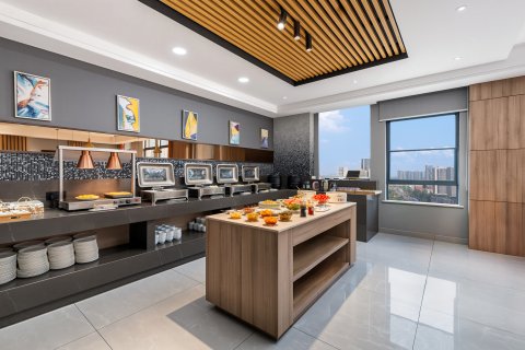 钱湖拾光酒店(宁波国际会议中心地铁站店)