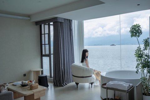 大理雲天海·揽月AdjacentSea·海景度假民宿(洱海双廊店)