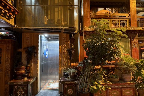 紫青稞藏式精品客栈(大昭寺八廓街店)