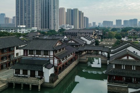 常州春秋水岸酒店(武进淹城春秋乐园店)