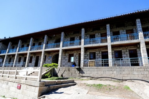 华山东峰饭店