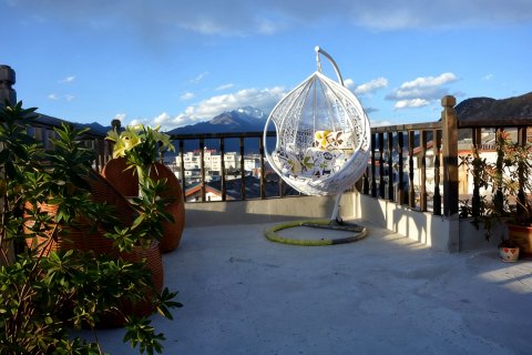 御龙庄·日照金山度假美宿(丽江古城大水车店)