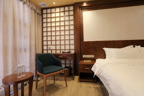 八宿然乌国际自驾房车露营营地