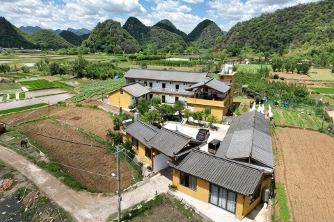 普者黑山水闲庭客栈