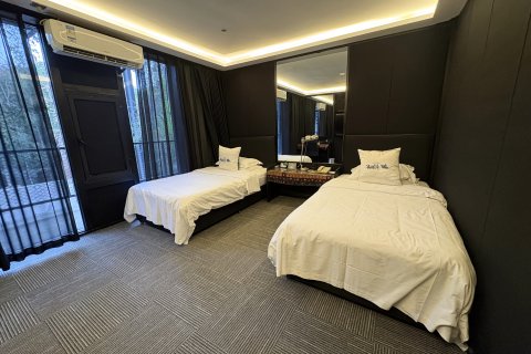 乌鲁木齐野马丝路驿站文化主题沙龙酒店