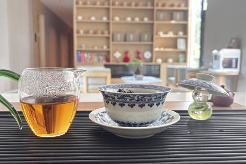 昆明半舍湖畔客栈(滇池海埂大坝店)