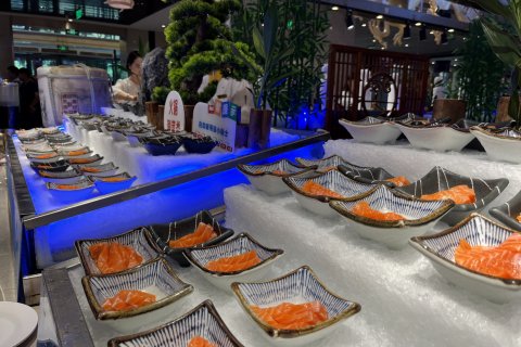 中威蓝海御华大饭店(无锡惠山万达广场店)