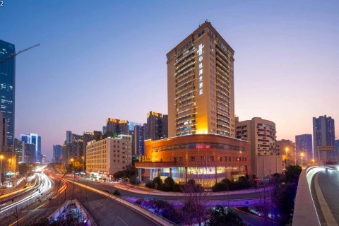 长沙华悦阳光酒店(湖南省博物院北辰三角洲地铁站店)