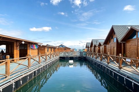 疍家渔排海上民宿(陵水猴岛旅游码头店)