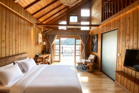 疍家渔排海上民宿(陵水猴岛旅游码头店)