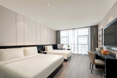 上海野生动物园沪南公路亚朵X酒店