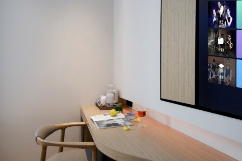 昆明半舍湖畔客栈(滇池海埂大坝店)